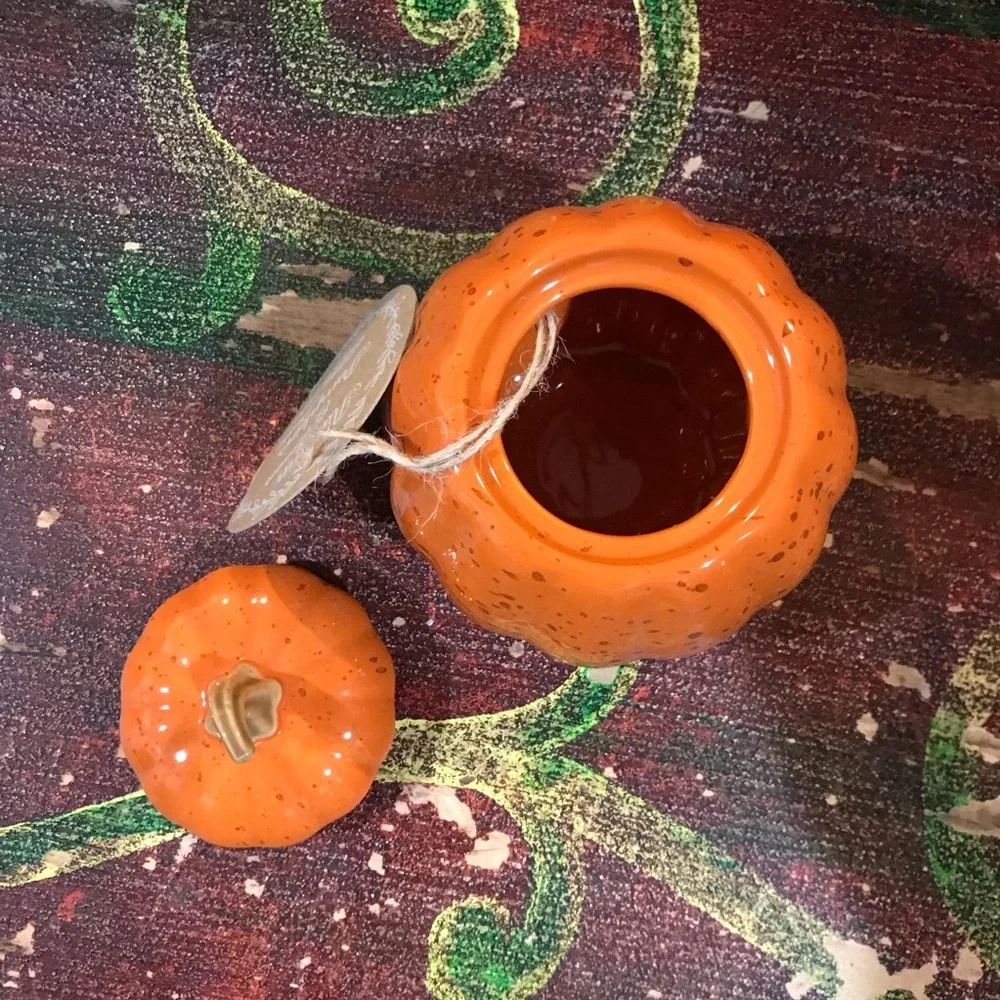 🍂Ceramic Pumpkin with Lid